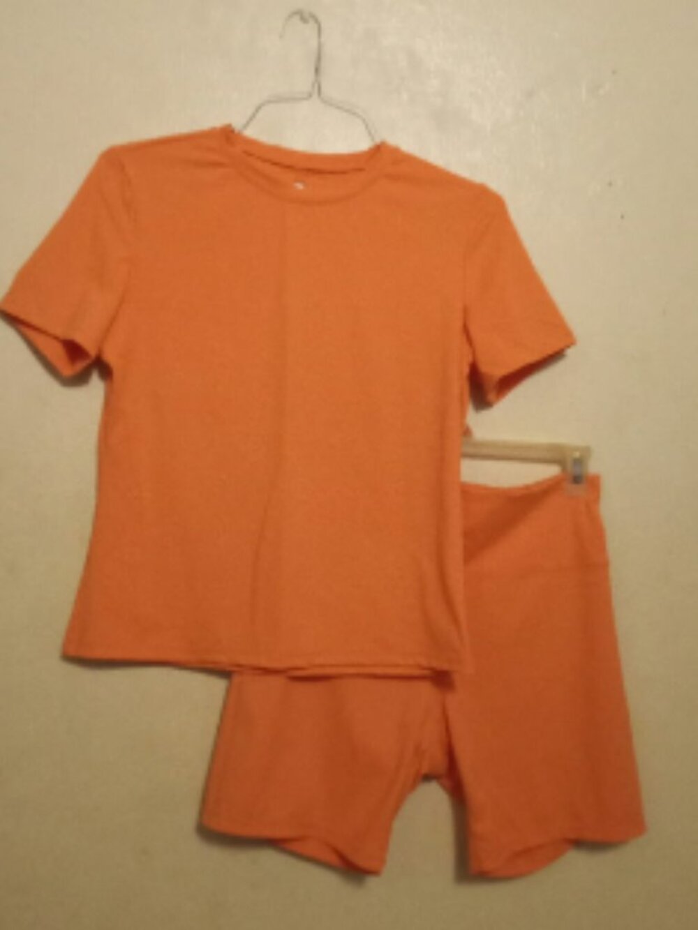Orange Uncia Active Compression Set